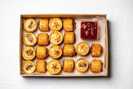 Gourmet Mixed Pies & Sausage Rolls (Platter Size - Shared Platters: 15 pieces)